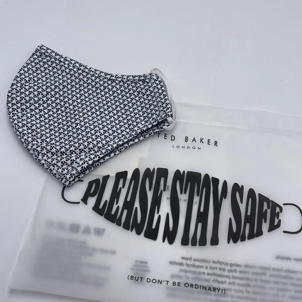 Stylish Black and White Face Mask TED BAKER LONDON Reversible Reusable NWT